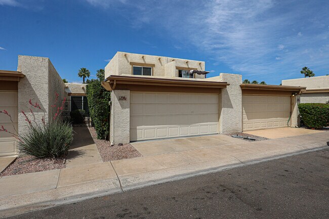 Photo - 238 W Maya Dr
