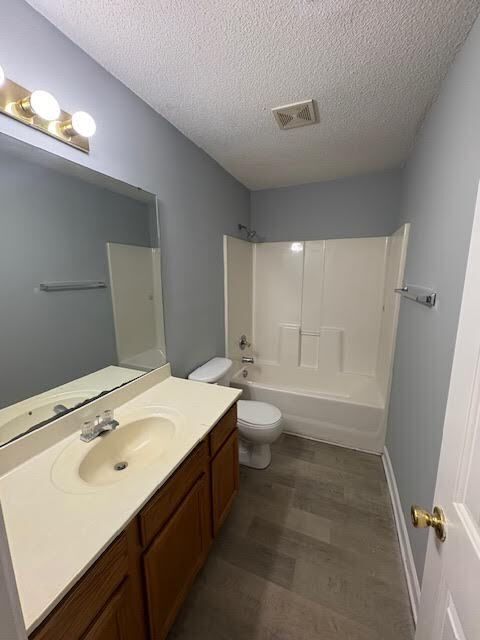 Photo - 4676 Weyerhaeuser Rd