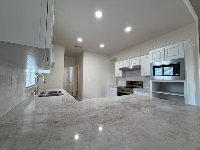 Photo - 2128 E St Andrew Dr