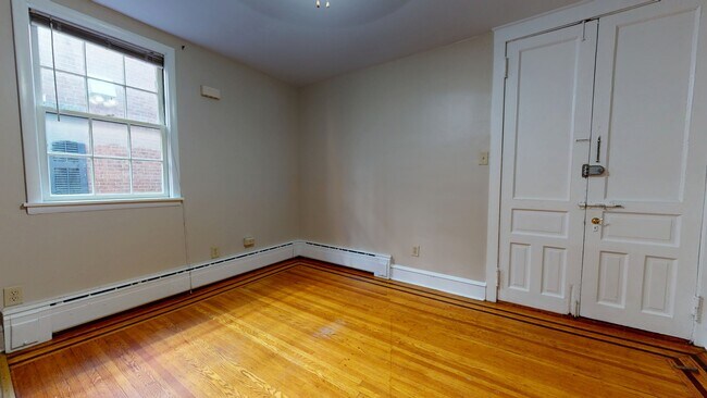 Photo - 413 Pine St Unit 2R