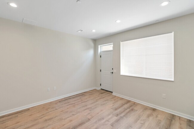 Photo - Avenue Eleven Apartments