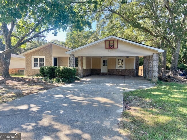 Photo - 209 Scarborough Rd