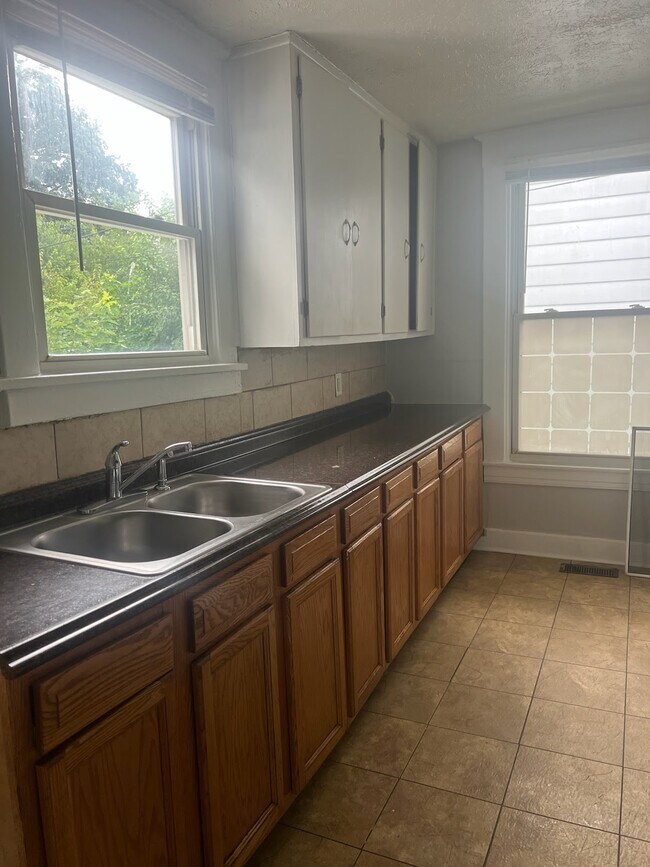 Photo - 3717 Wheeler Ave