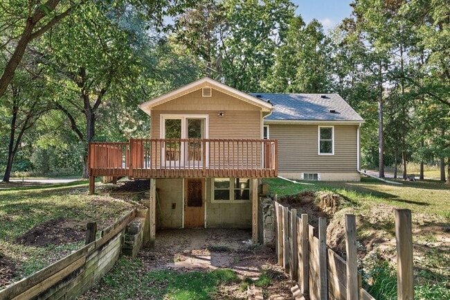 Photo - Acreage Property