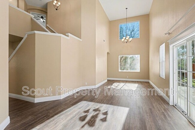 Photo - 30783 Medinah Way