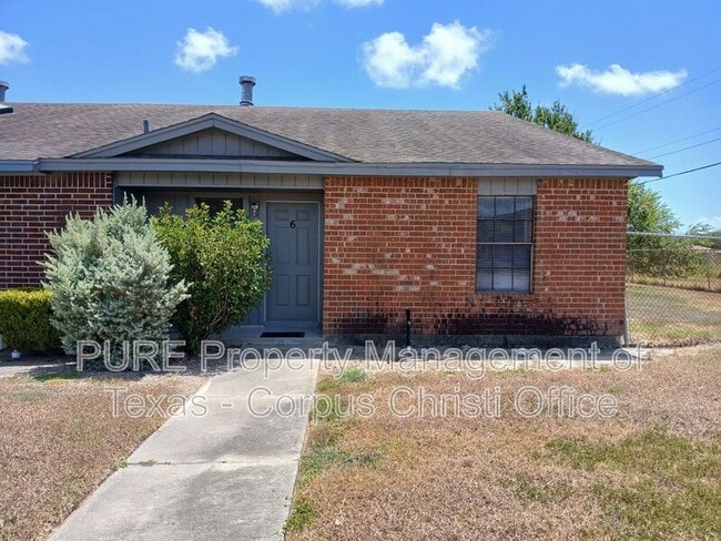 Photo - 1818 Rodd Field Rd House