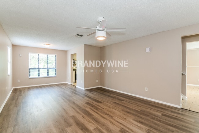 Photo - 9319 8th Ave