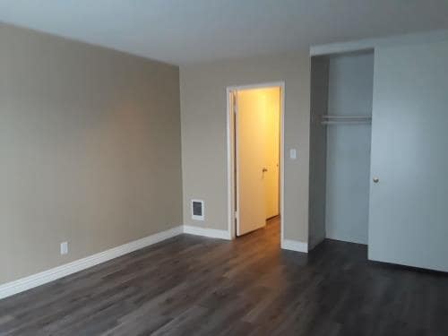 Photo - Newport Plaza