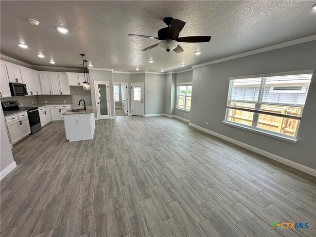 Photo - 1527 Sideoats Ln