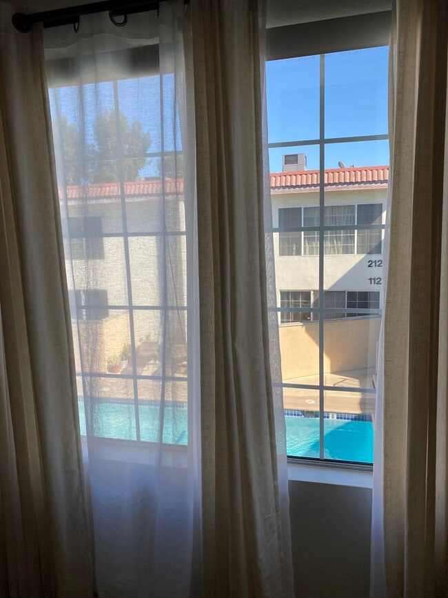 Photo - 18640 Collins St Unit 209