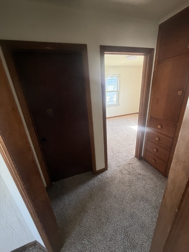 Photo - 2713 W Maine St