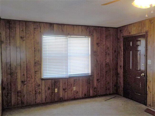 Photo - 415 Station Crossing Dr