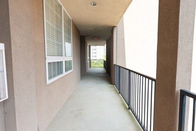 Photo - Spacious 2BR Apartment in the Heart of Downtown with Private Garage Parking