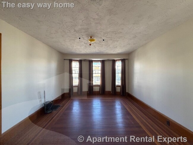 Photo - 1040 Broadway Unidad #2