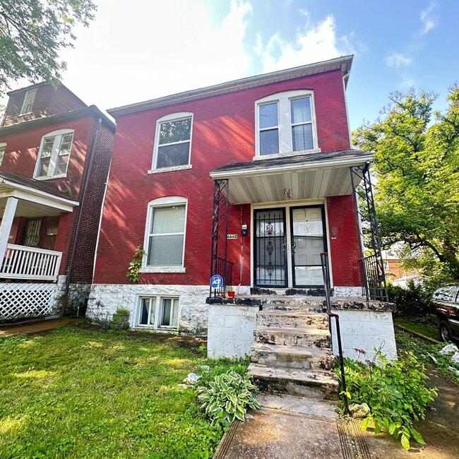Building Photo - 4642 Farlin Ave Unit 1F