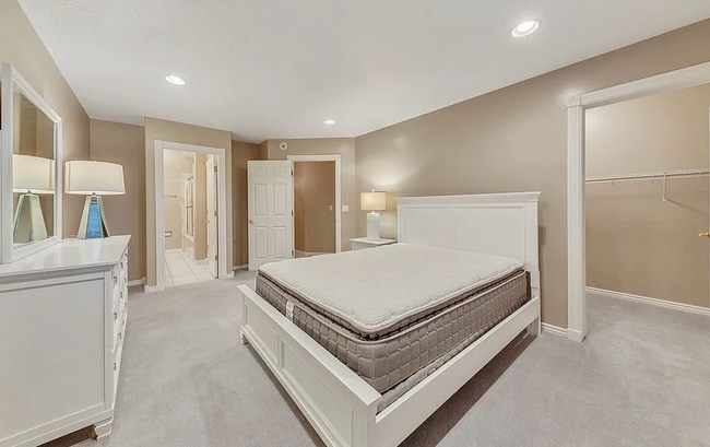 Photo - Garden Level in Luxury Home Available May 1st