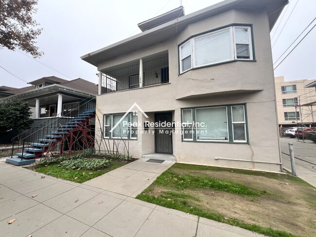 Photo - Charming 3bd/1ba Midtown Apartment-Must See!