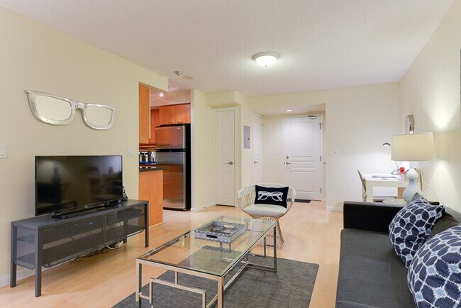 Photo - 188 University Ave Unit ID1034870P