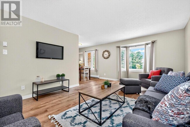 Photo - 159 Church St Unit 2