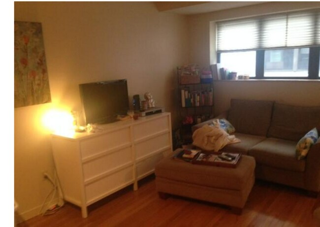 Photo - 71 Gainsborough St