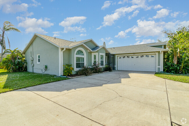 Building Photo - 875 Wandering Pine Trail Rental