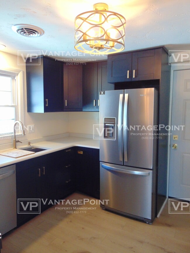 Photo - 1450 Cook St