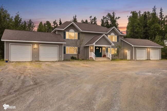 Building Photo - 8643 Lynnette Dr Unit 2
