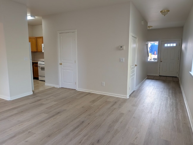 Photo - 20082 Beth Ave