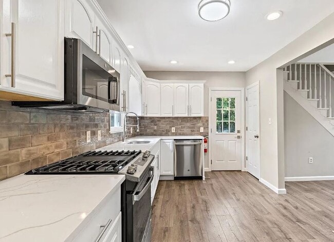 Photo - 107 Bayberry Ave