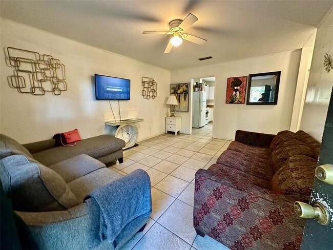 Photo - 1914 NE 21st Pl