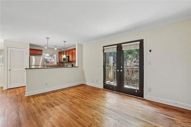 Photo - 48 Peachtree Ave NE Unidad 325