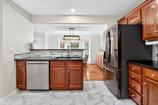 Photo - 34 Marina Dr