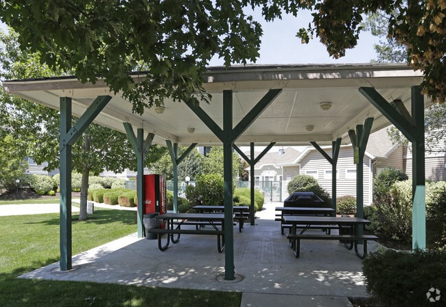 Rembrandt Park Apartments
