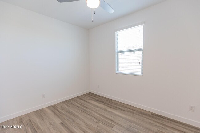 Photo - 16952 W Diana Ave