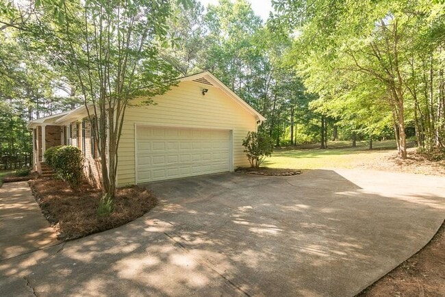 Photo - 321 Oak Meadows Dr