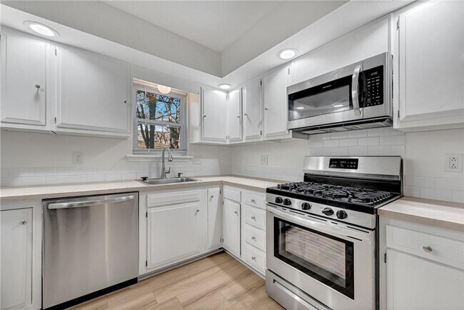 Photo - 14804 Dutchmans Dr Apartment Unit 14804