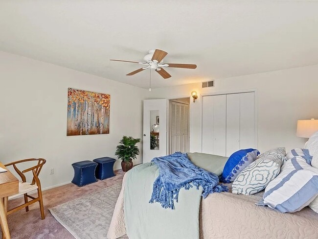 Photo - 505 Oppenheimer Dr Unit 30