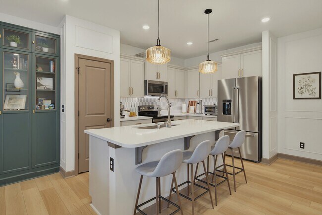 Photo - 1517 Irving Hl Dr