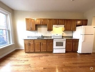 Building Photo - 4 Washington St Unit 38 Rental