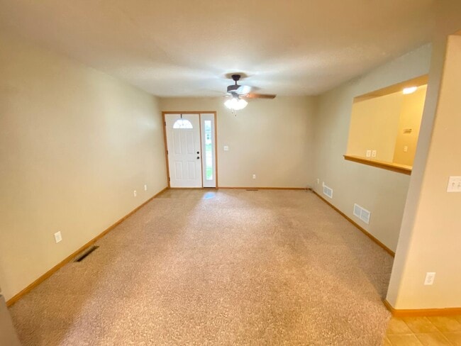 Photo - Four bed/2.5 bath townhome for August 2026!