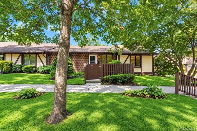 167 Cambridge Dr