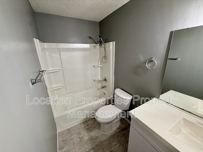 Photo - 1404 E 21st Terrace
