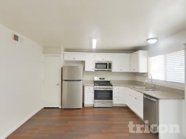 Photo - 7147 Fenway Ave