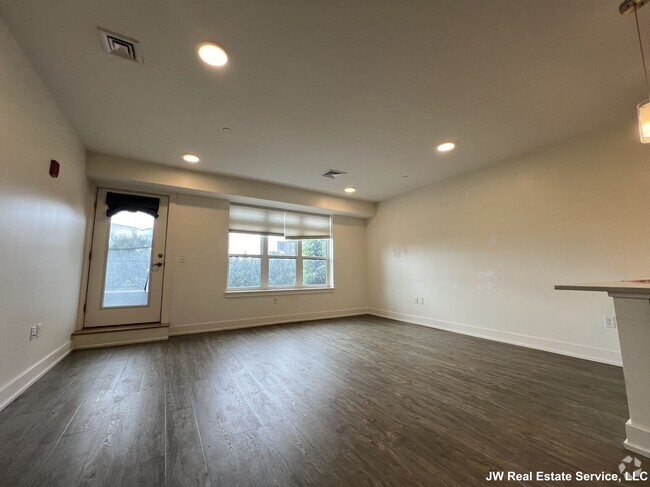 Building Photo - 20 Penniman Rd Unit 201 Rental