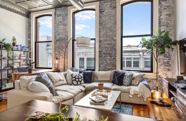 Building Photo - Whitney Lofts