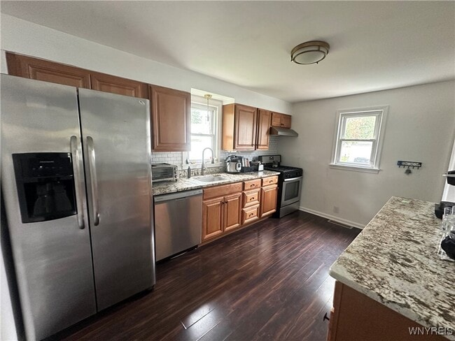 Photo - 6 Miami Pkwy