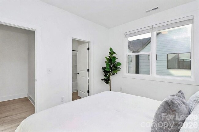 Photo - 212 Nelson Ave