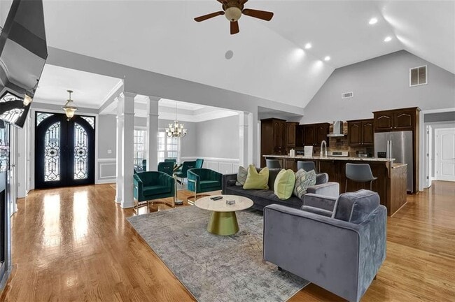 Photo - 110 Stanley Oaks Pl