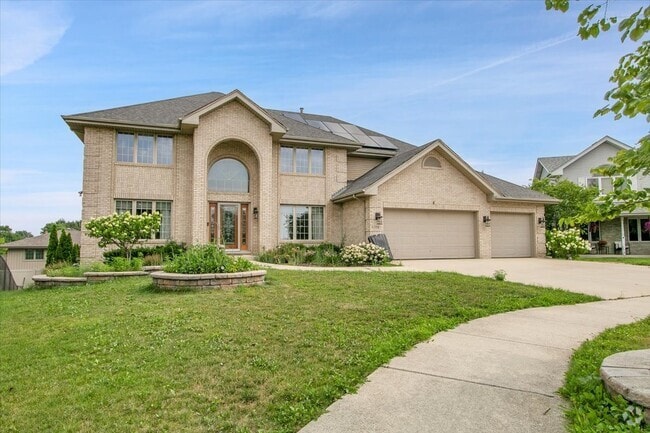 Building Photo - 9200 Greenwood Dr Rental