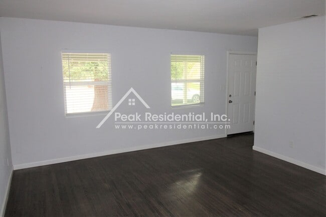 Photo - Charming Tahoe Park 3bd/1ba Home